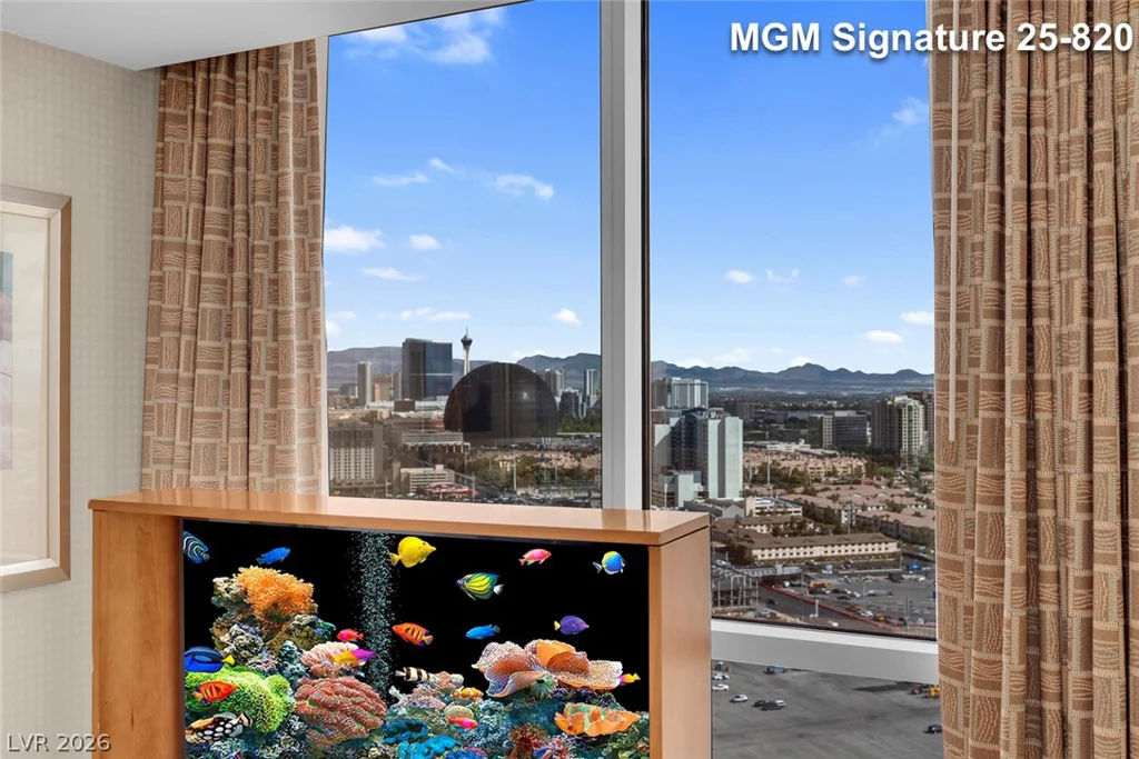 125 Harmon, Las Vegas, NV 89109