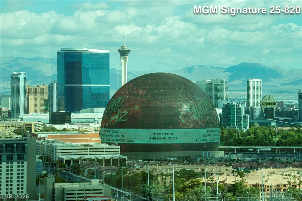 125 Harmon, Las Vegas, NV 89109