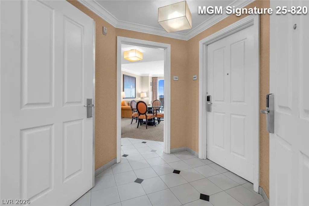 125 Harmon, Las Vegas, NV 89109