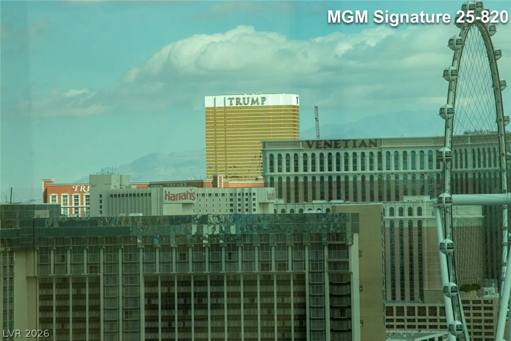 125 Harmon, Las Vegas, NV 89109