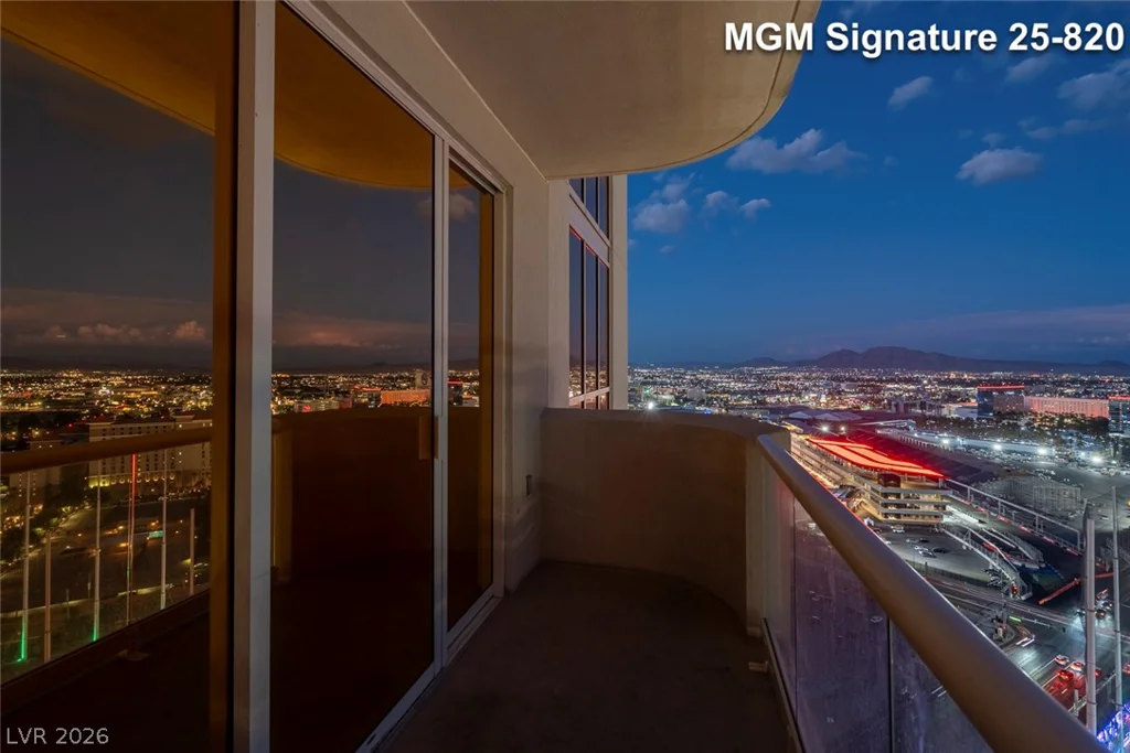 125 Harmon, Las Vegas, NV 89109