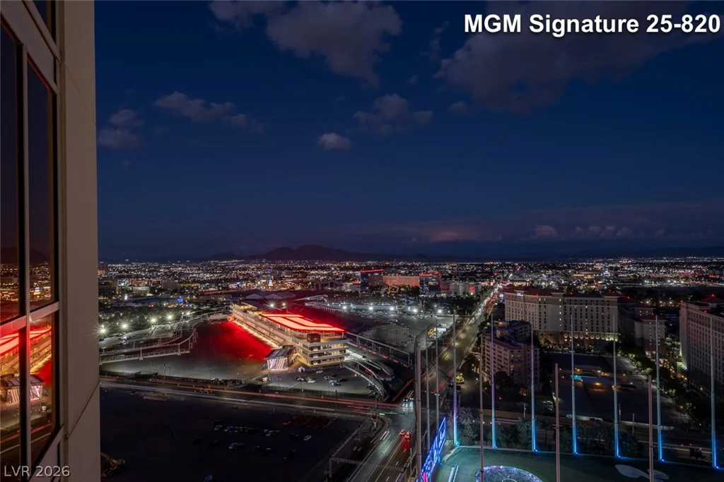 125 Harmon, Las Vegas, NV 89109
