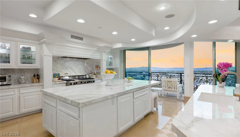 9103 Alta, Las Vegas, NV 89145