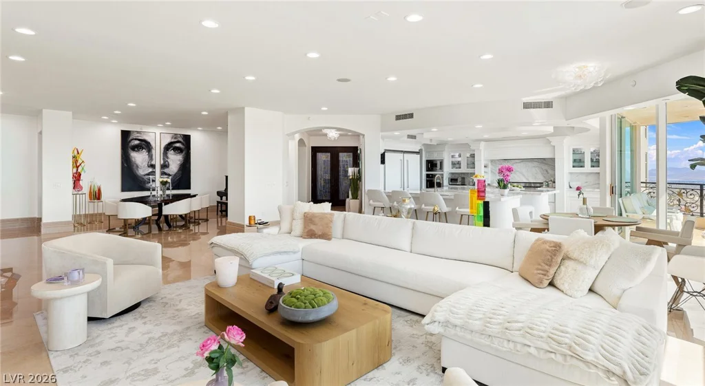 9103 Alta, Las Vegas, NV 89145
