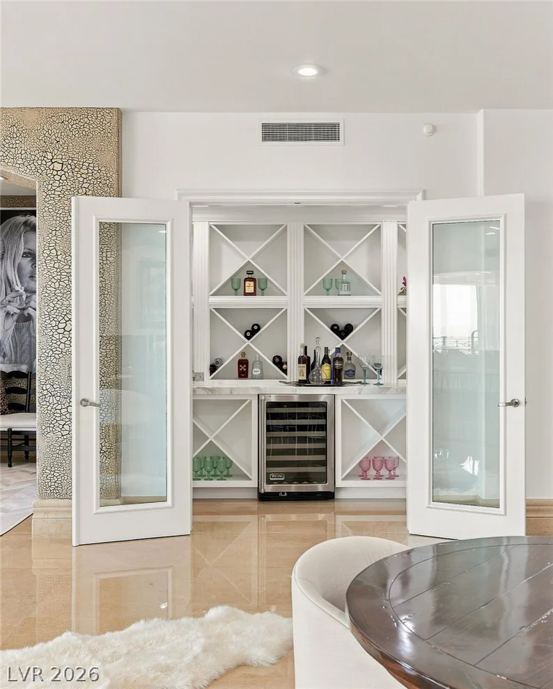 9103 Alta, Las Vegas, NV 89145