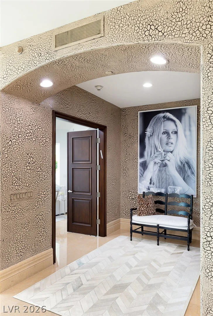 9103 Alta, Las Vegas, NV 89145