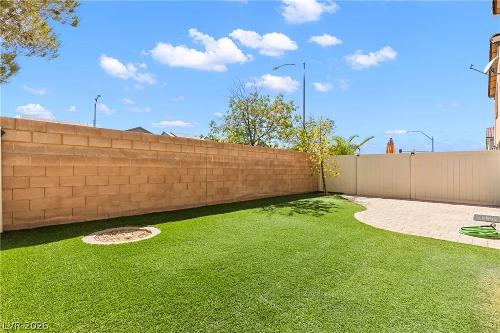 6521 Alfalfa Ridge, Las Vegas, NV 89141