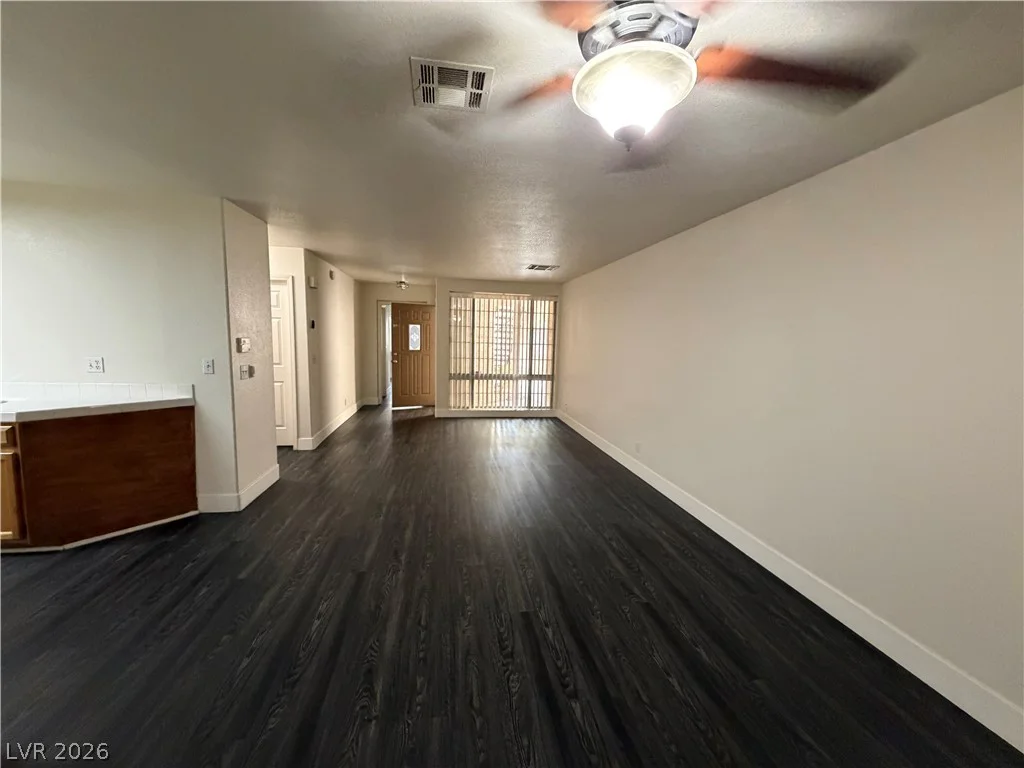 3673 Ian Thomas, Las Vegas, NV 89129