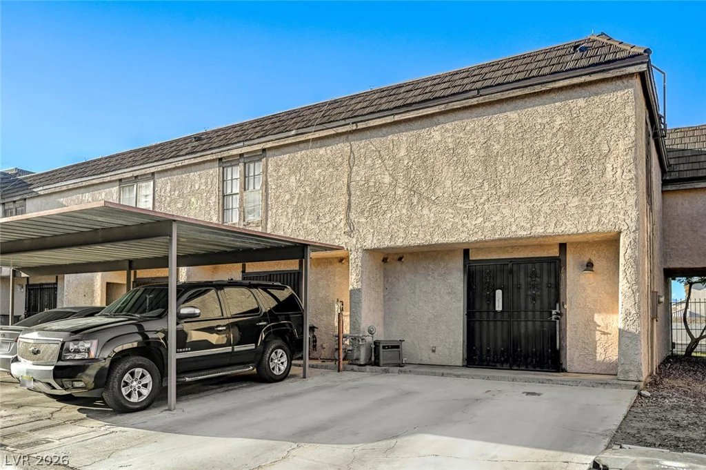 6518 Ironbark, Las Vegas, NV 89107