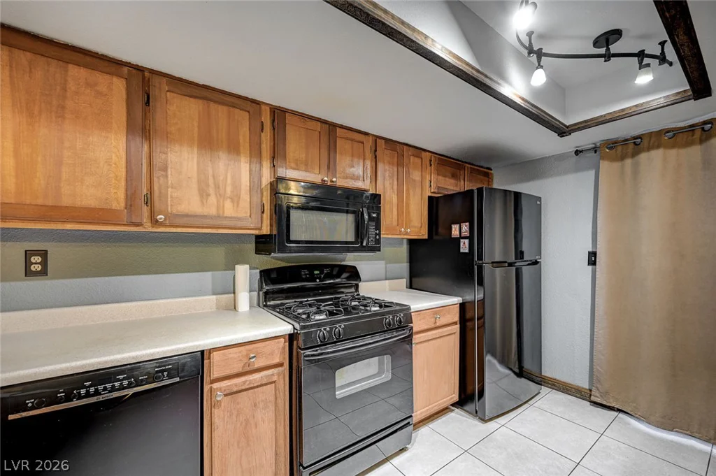 6518 Ironbark, Las Vegas, NV 89107