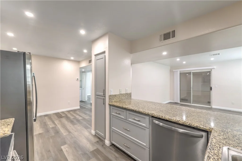 2725 Nellis, Las Vegas, NV 89121