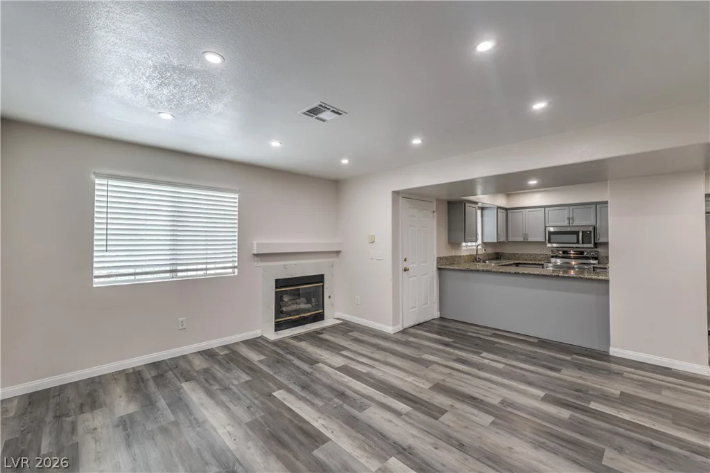 2725 Nellis, Las Vegas, NV 89121