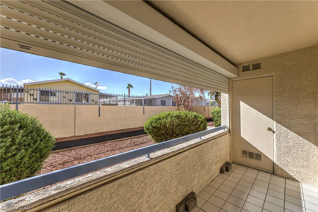 2725 Nellis, Las Vegas, NV 89121