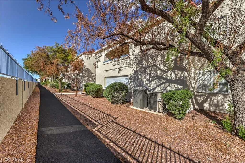 2725 Nellis, Las Vegas, NV 89121