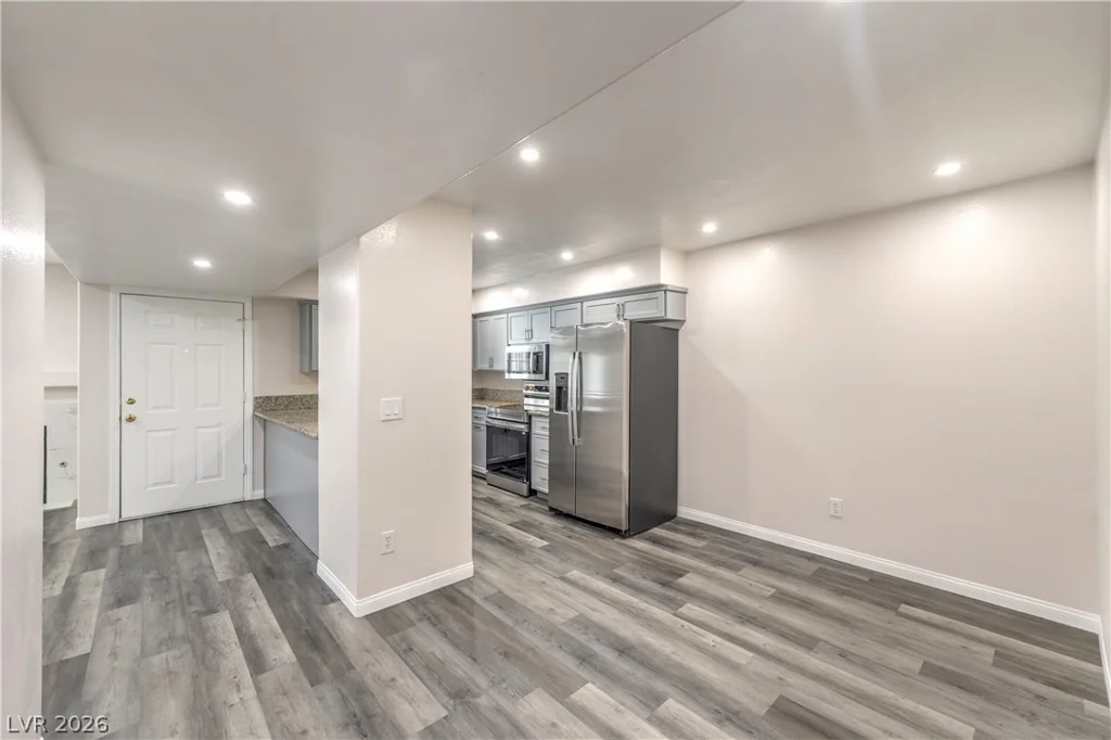 2725 Nellis, Las Vegas, NV 89121
