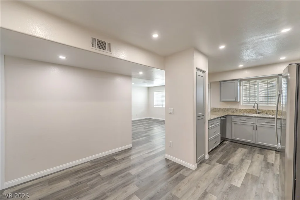 2725 Nellis, Las Vegas, NV 89121