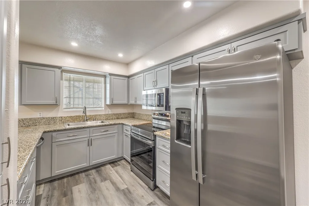 2725 Nellis, Las Vegas, NV 89121