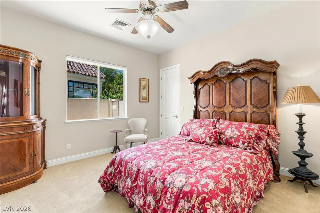 8633 Lakeridge, Las Vegas, NV 89117