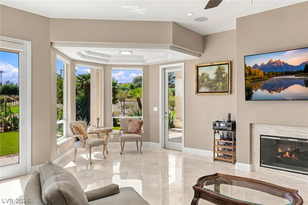 8633 Lakeridge, Las Vegas, NV 89117