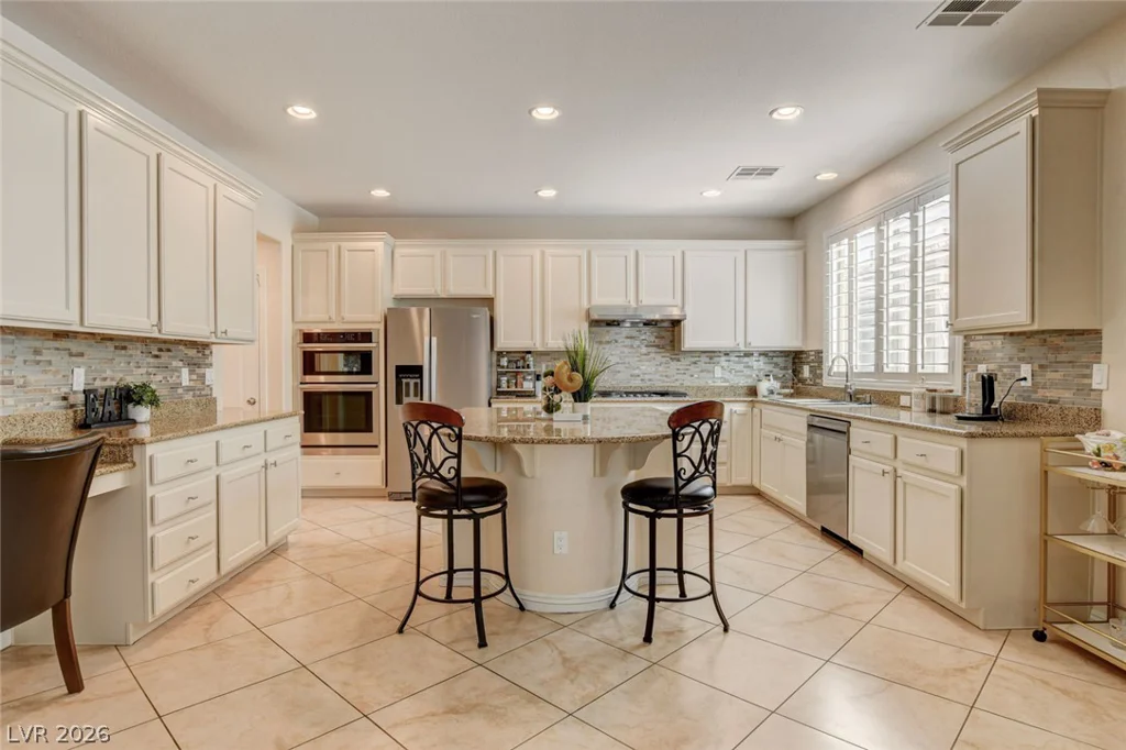 3809 Moonshine Falls, North Las Vegas, NV 89085