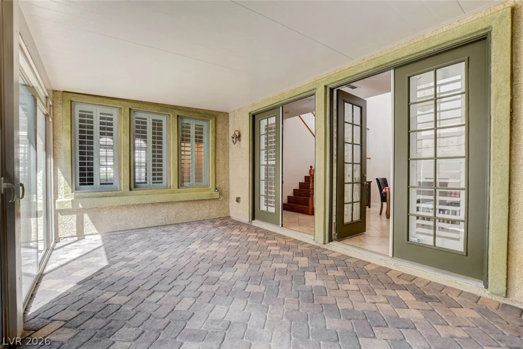 3809 Moonshine Falls, North Las Vegas, NV 89085