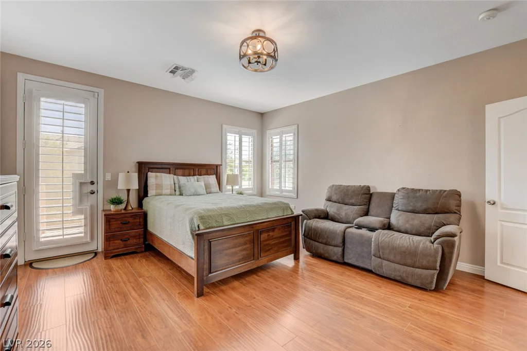 3809 Moonshine Falls, North Las Vegas, NV 89085