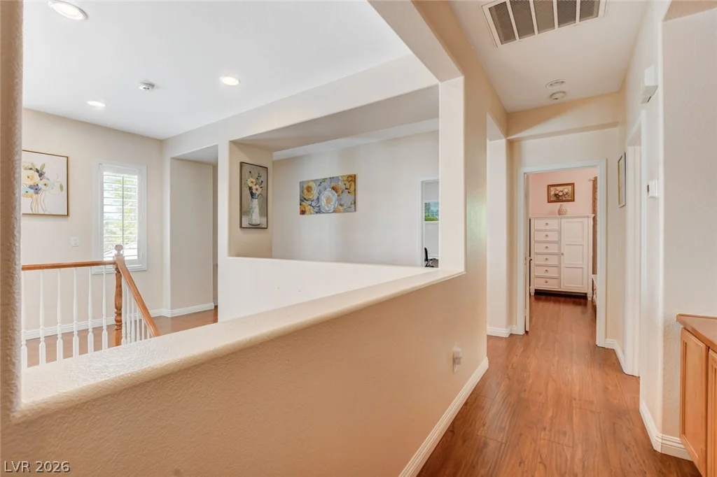3809 Moonshine Falls, North Las Vegas, NV 89085