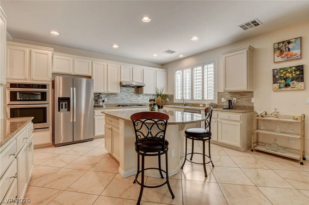 3809 Moonshine Falls, North Las Vegas, NV 89085