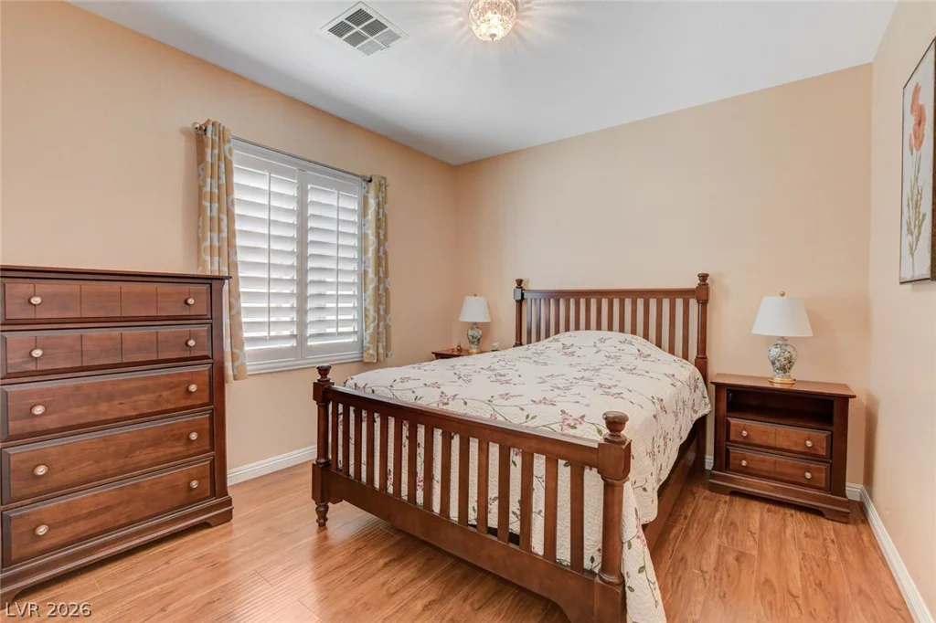 3809 Moonshine Falls, North Las Vegas, NV 89085