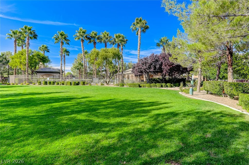 3809 Moonshine Falls, North Las Vegas, NV 89085