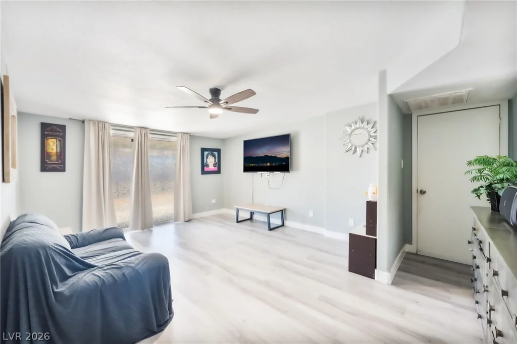 321 Princeton, Las Vegas, NV 89107