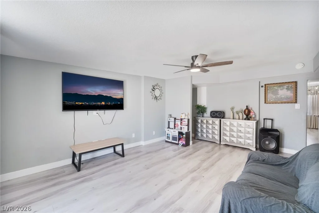 321 Princeton, Las Vegas, NV 89107