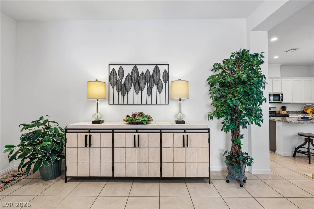 6754 Desert Crimson, Las Vegas, NV 89148