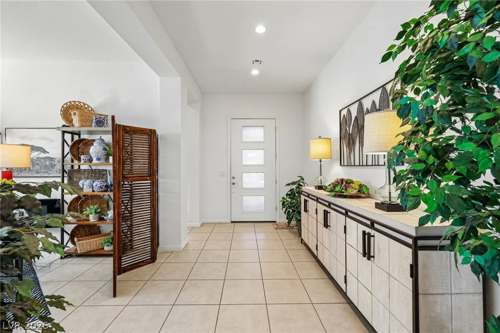 6754 Desert Crimson, Las Vegas, NV 89148