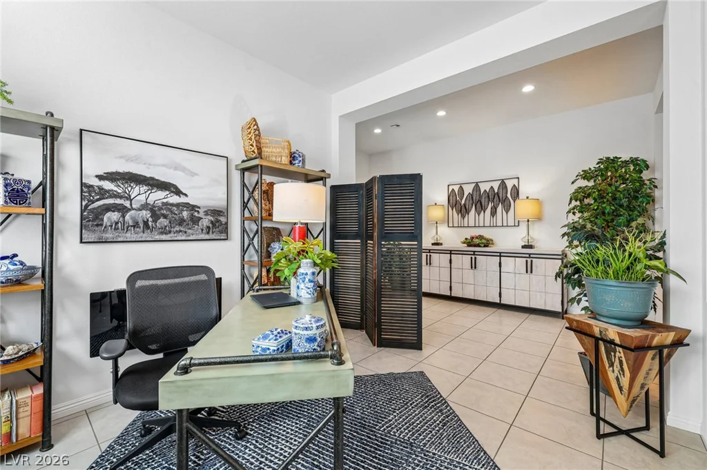 6754 Desert Crimson, Las Vegas, NV 89148
