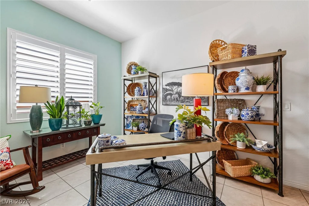 6754 Desert Crimson, Las Vegas, NV 89148