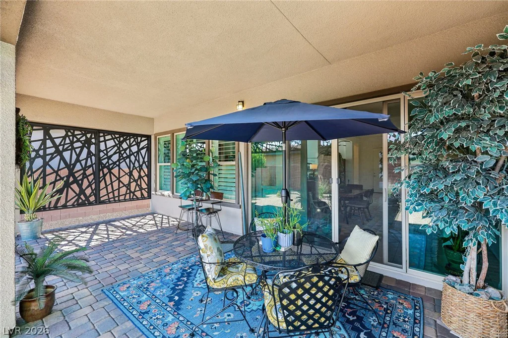 6754 Desert Crimson, Las Vegas, NV 89148