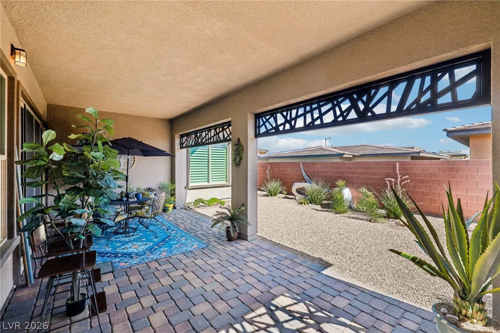6754 Desert Crimson, Las Vegas, NV 89148
