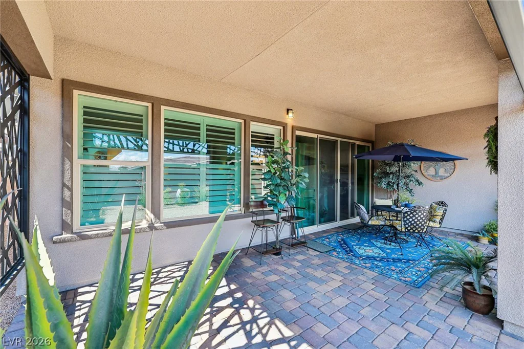6754 Desert Crimson, Las Vegas, NV 89148