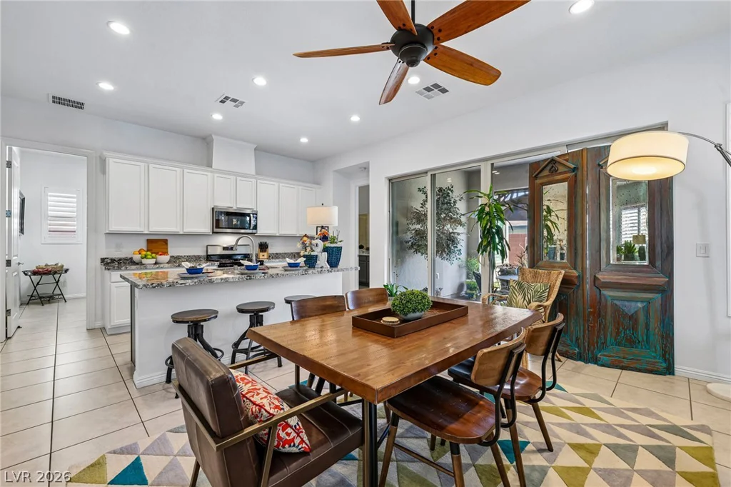 6754 Desert Crimson, Las Vegas, NV 89148