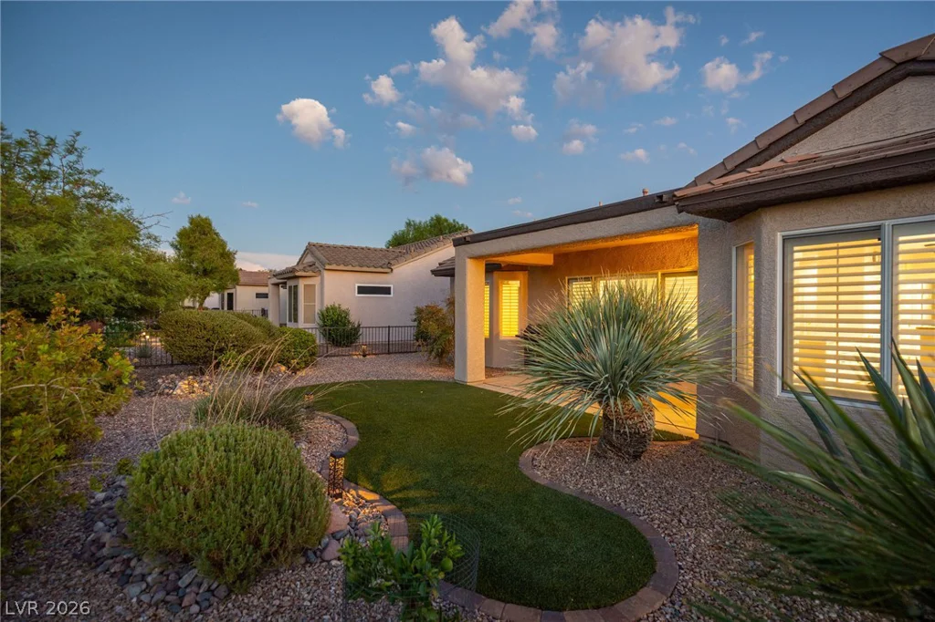 2570 Youngtown, Henderson, NV 89052
