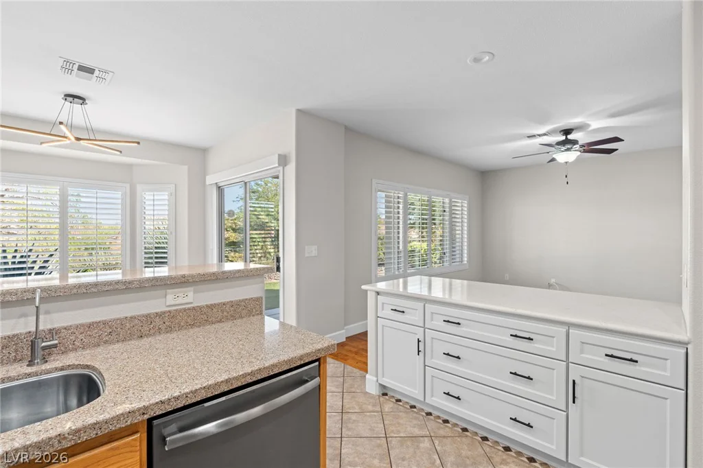 2570 Youngtown, Henderson, NV 89052