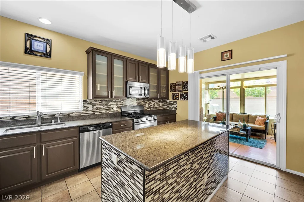 205 Gemstone Hill, North Las Vegas, NV 89031
