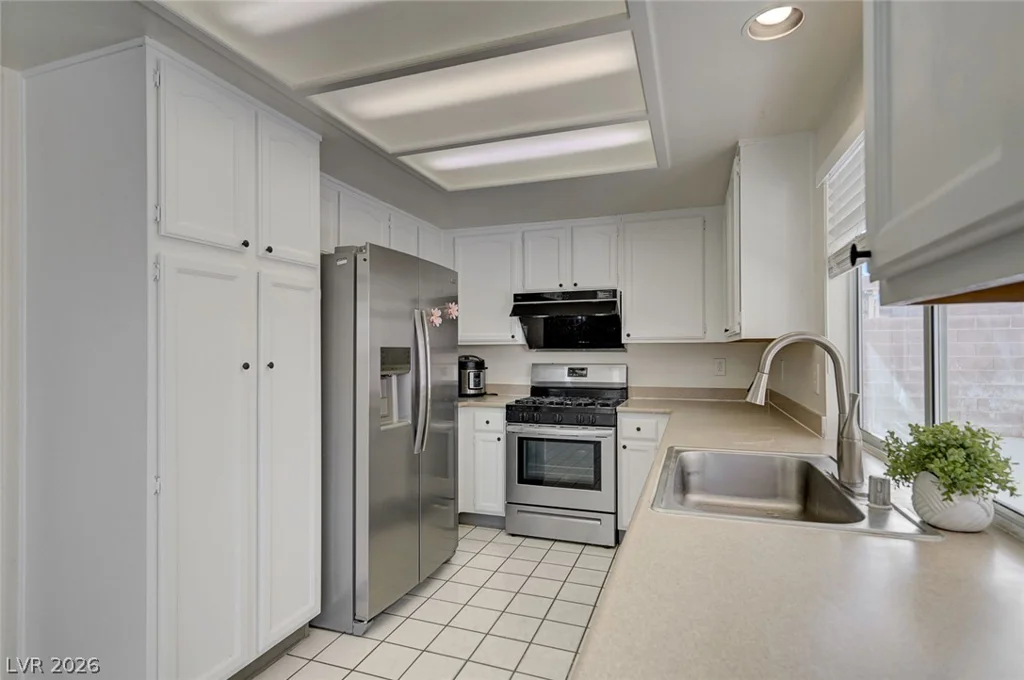 7680 Little Valley, Las Vegas, NV 89147