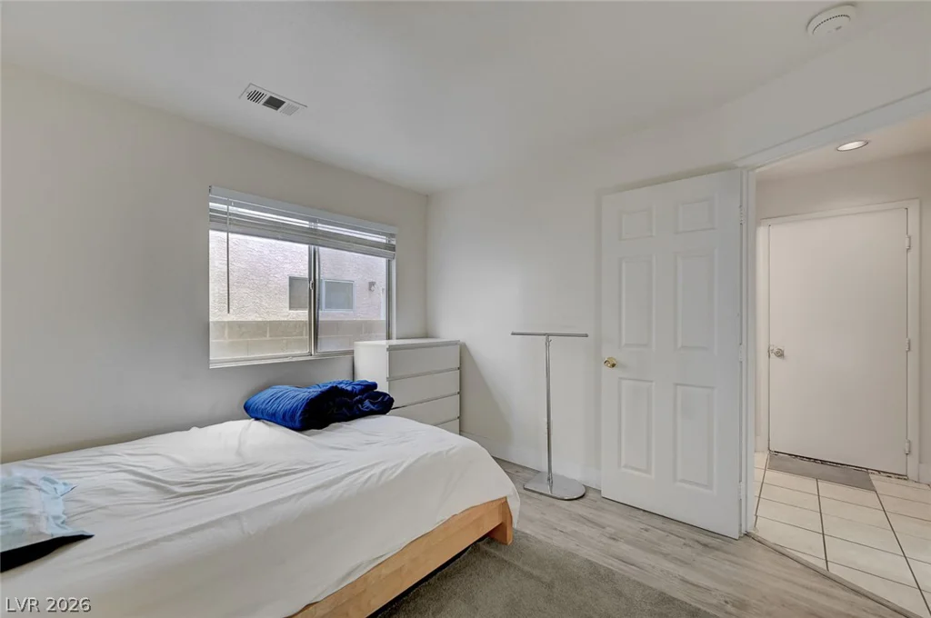 7680 Little Valley, Las Vegas, NV 89147