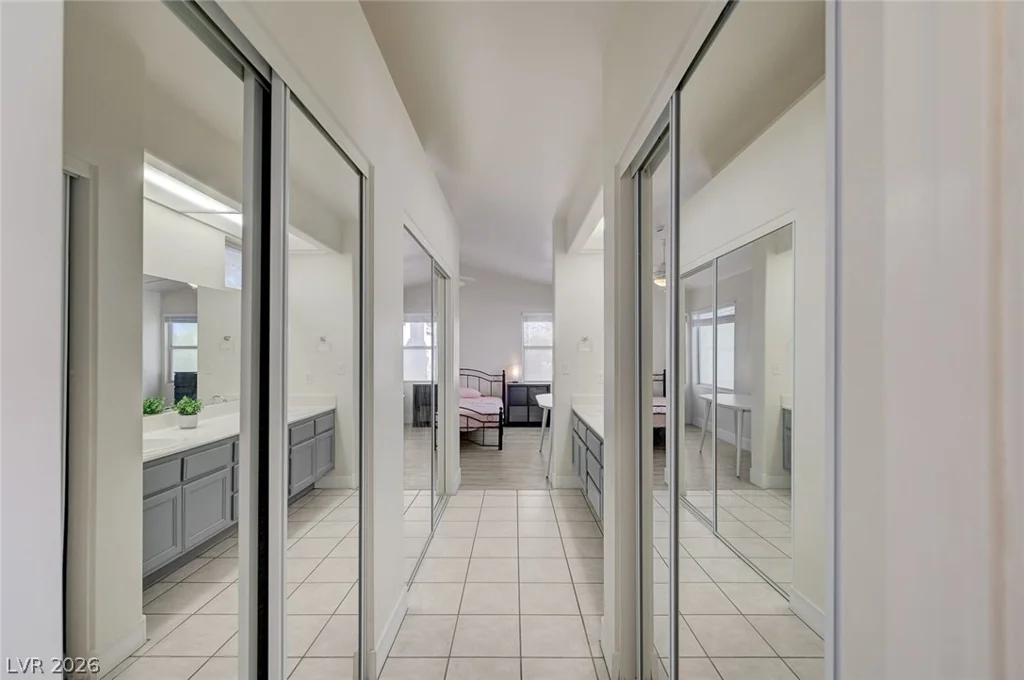 7680 Little Valley, Las Vegas, NV 89147