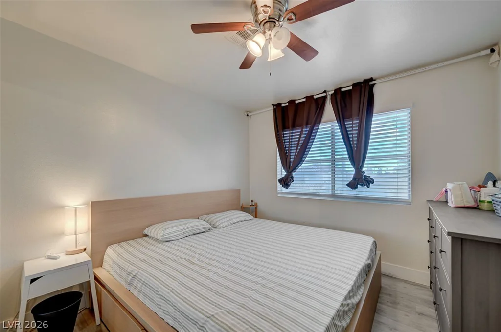 7680 Little Valley, Las Vegas, NV 89147