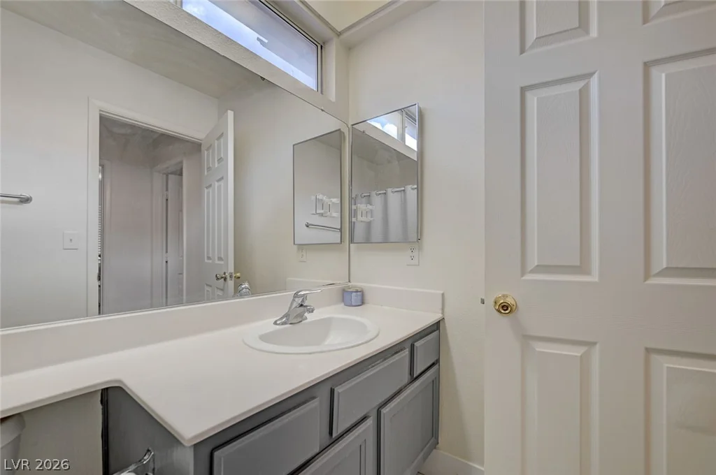7680 Little Valley, Las Vegas, NV 89147