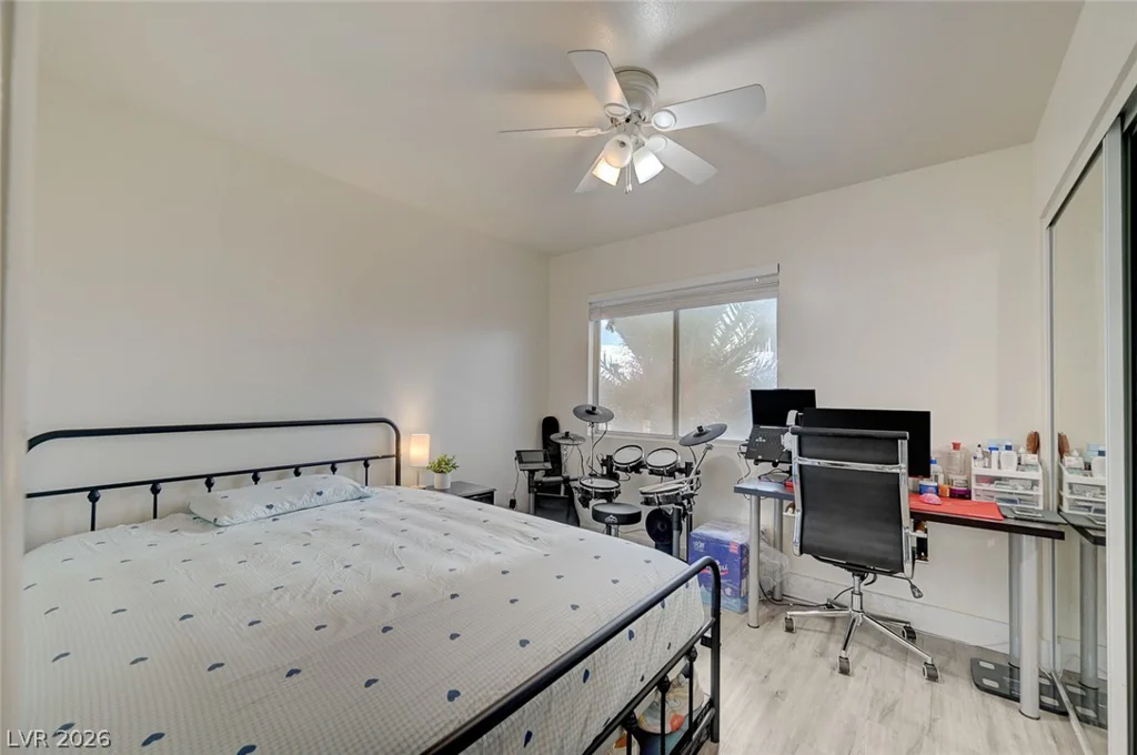 7680 Little Valley, Las Vegas, NV 89147