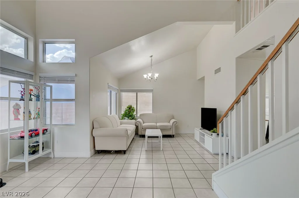 7680 Little Valley, Las Vegas, NV 89147